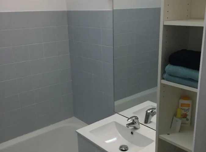 Ferme アパート *